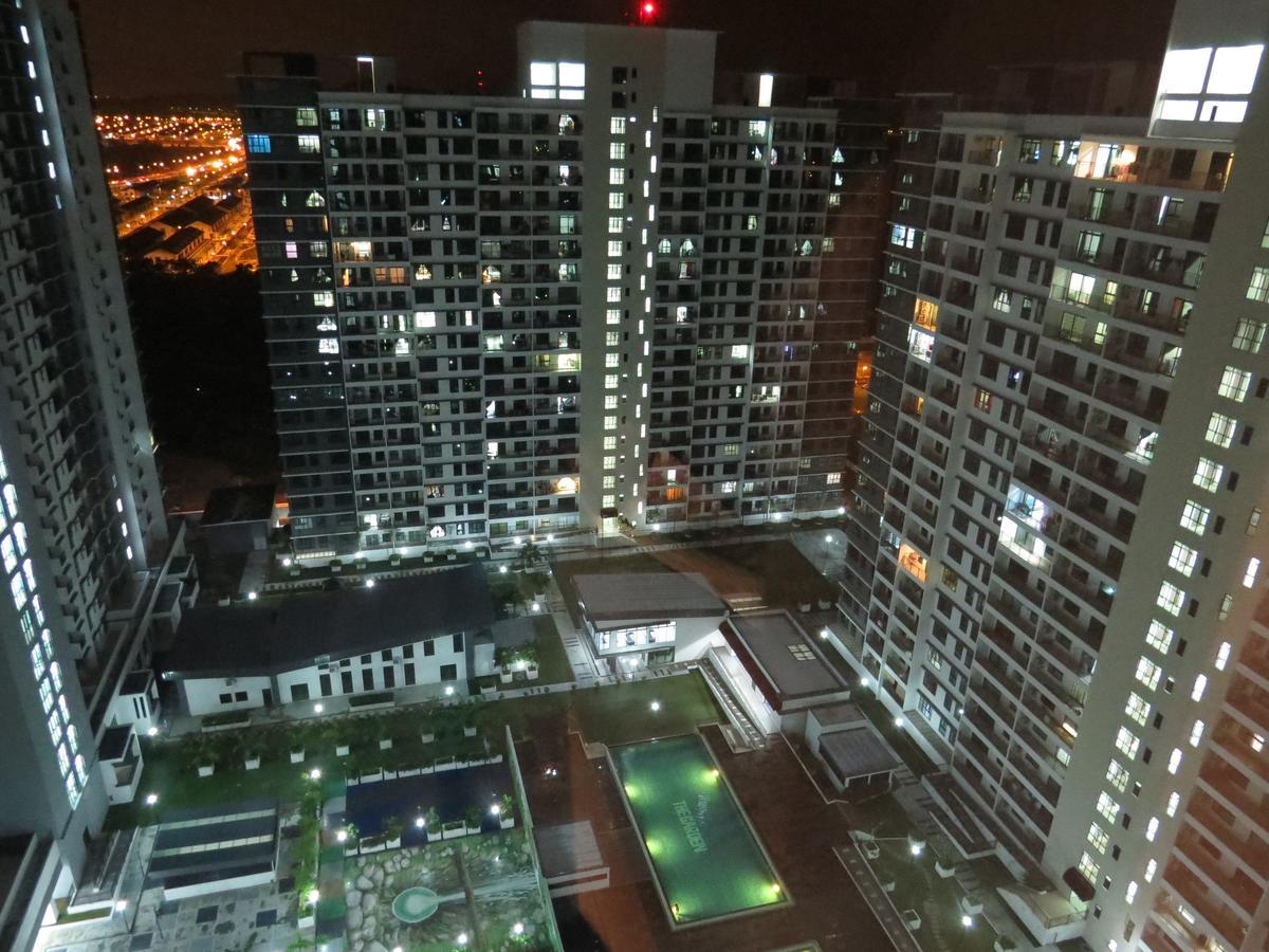 The Garden By J&G Vacation Homes Skudai Exteriör bild